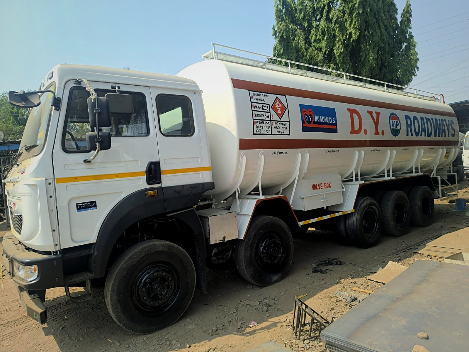 D.Y. Roadways tanker fleet
